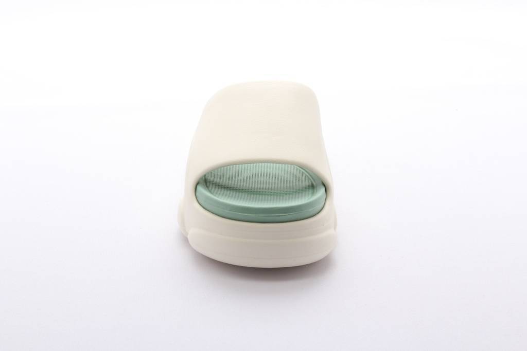 Обувь пляжная